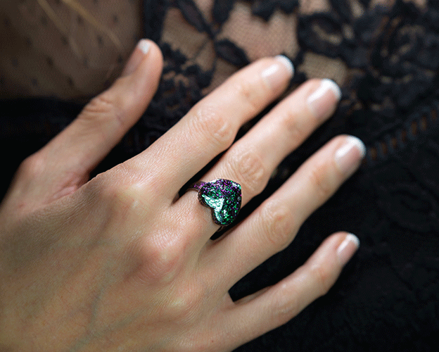 Bague originale du modèle Cora de Faedora, marque de bijoux femme fait-main